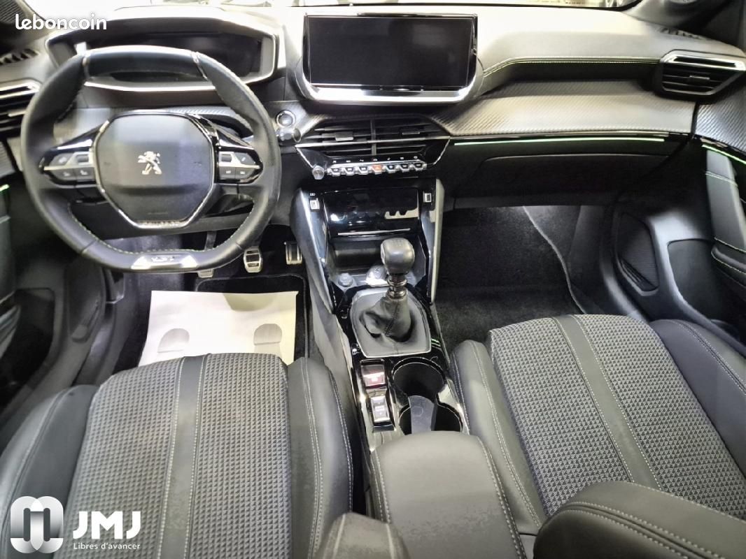 Peugeot 208 PureTech 100 S&S BVM6 GT (image 11)
