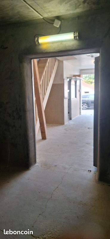 Local commercial 3 pièces 95 m² · à Notre-Dame-de-Monts · 95 m² · 64 000 €