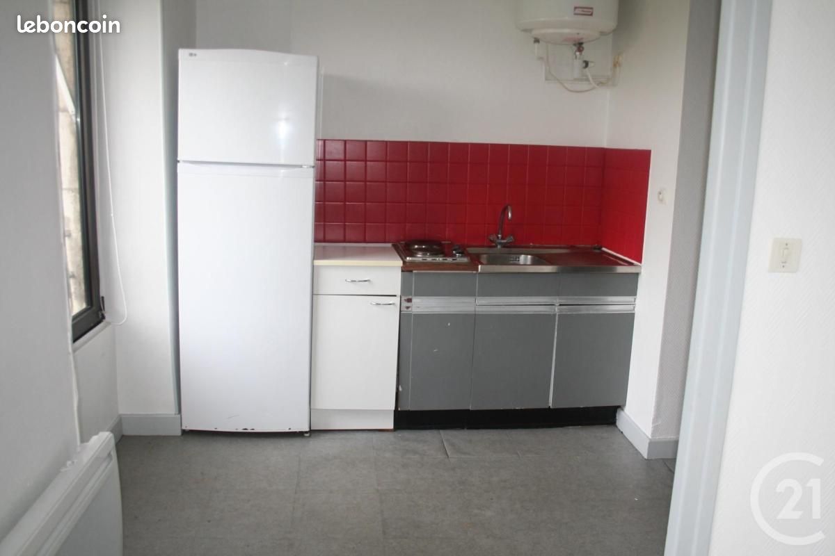 Appartement 1 pièce 20 m² · à Gannat · 20 m² · 250 €/mois