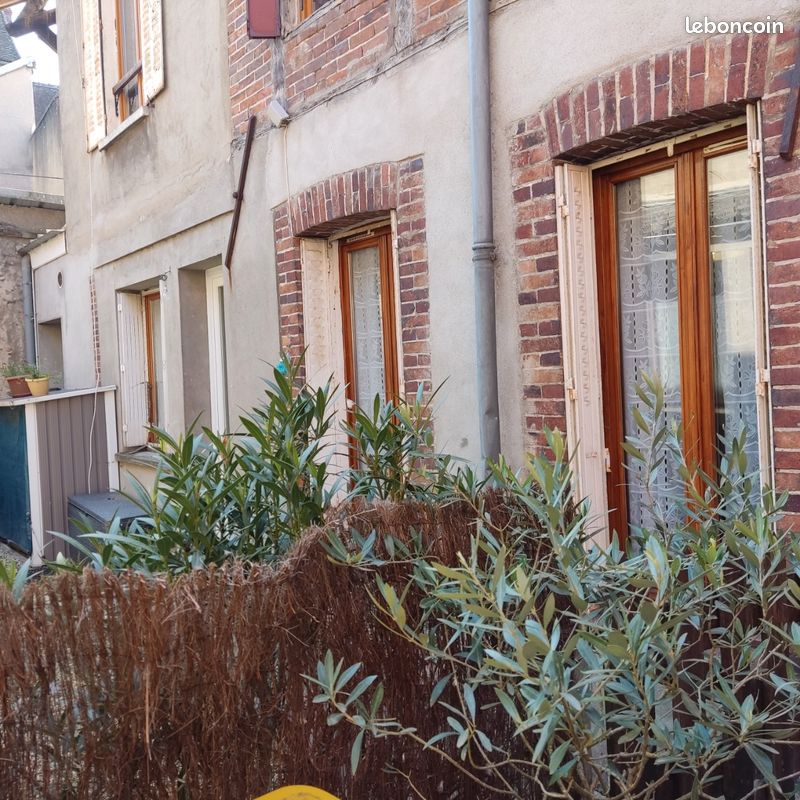 Appartement 2 pièces 46 m² · à Villeneuve-sur-Yonne · 46 m² · 490 €/mois