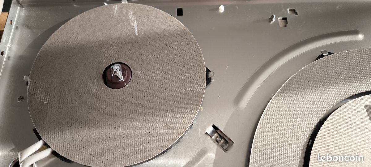 Pièce détachées Table à induction Modèle Numéro NZ63M3NM1BB (image 4)