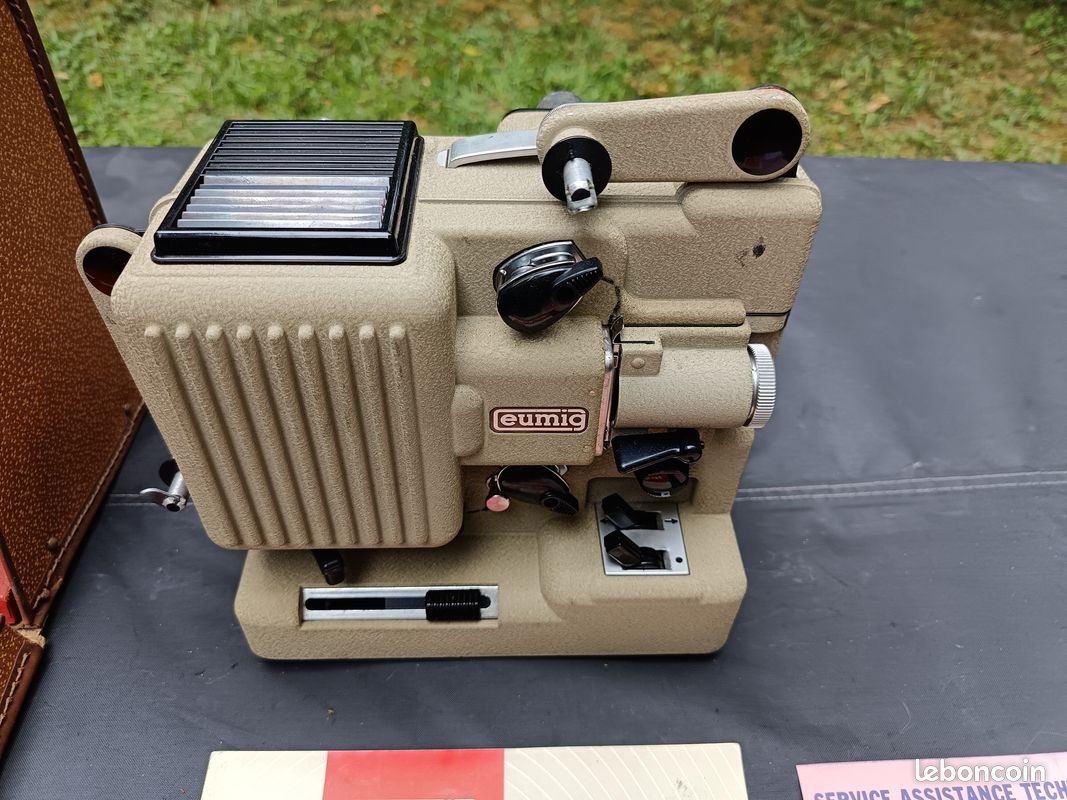 Projecteur De Films Fixes Eumig P - Modèle S926GL - Occasion Fonctionnel