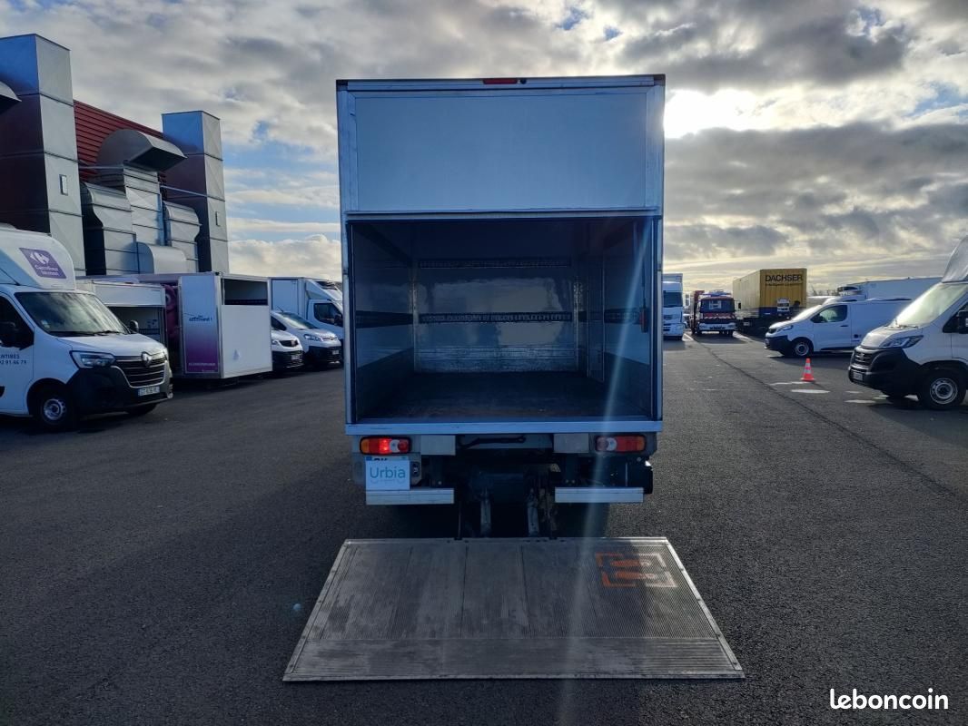 Renault Master CHASSIS CABINE 20M3 145 CV FOURGON HAYON 3.5T (image 7)