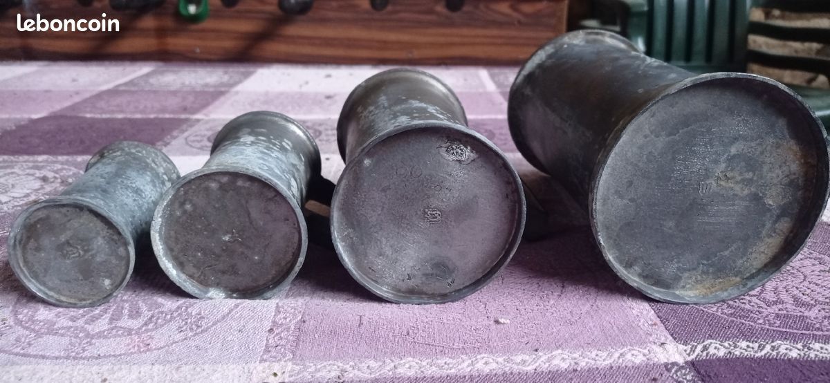 Lot de 4mesures en etain (image 1)