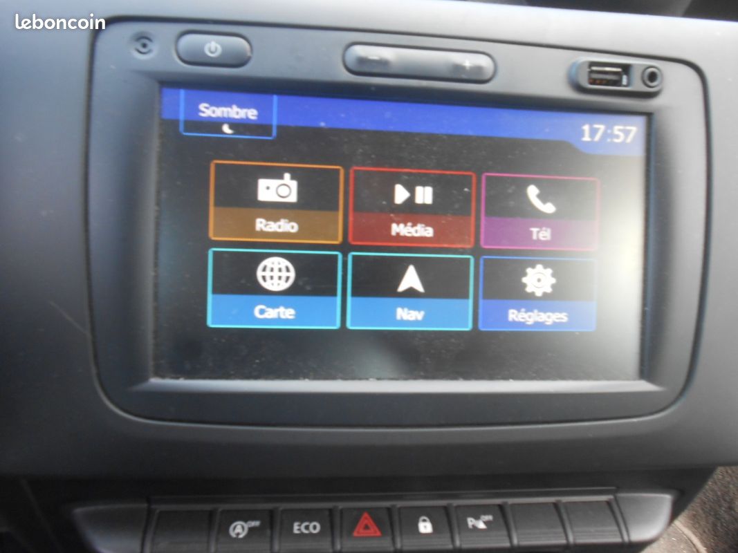 DACIA DUSTER Blue dCi 115 4x2 Confort (image 24)
