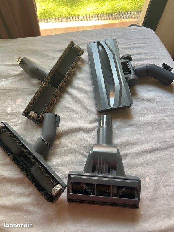 Lot brosses aspirateur Hoover (image 2)