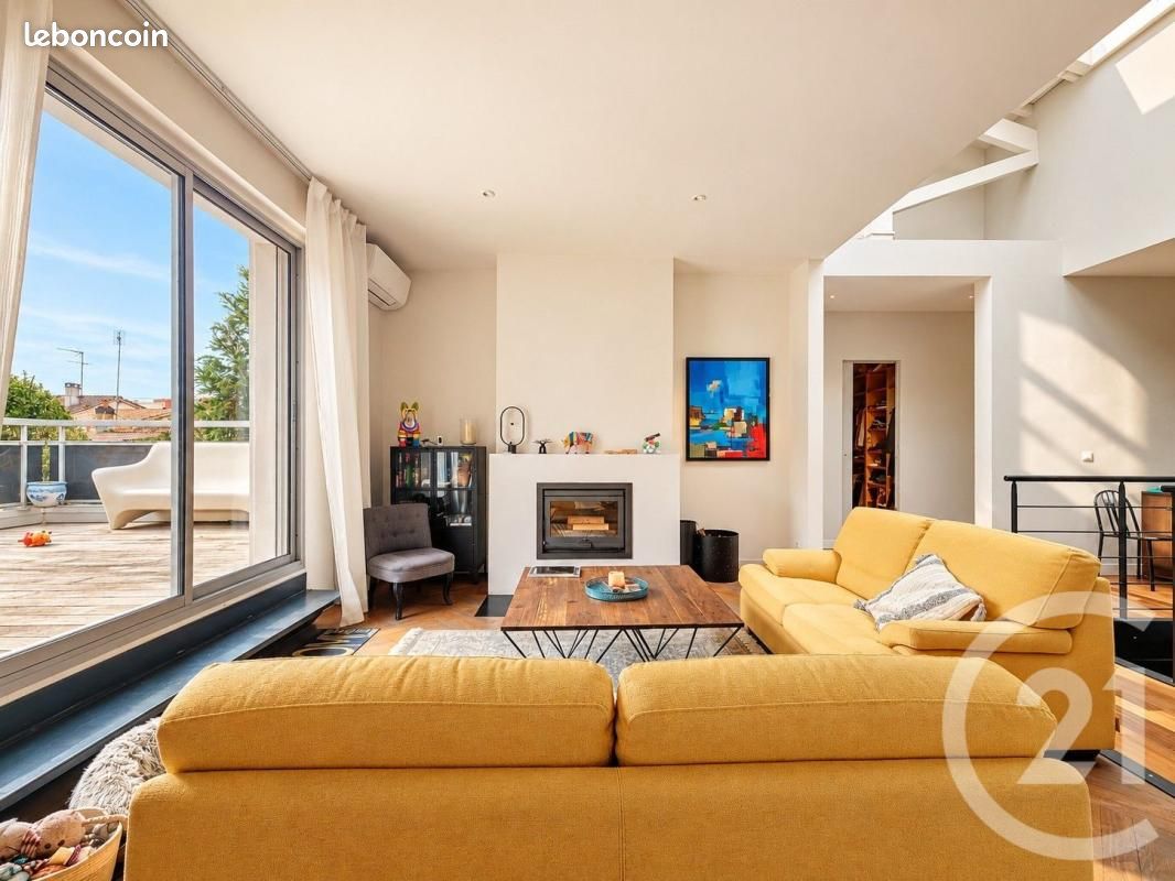 Maison 8 pièces 238 m² · à Bordeaux · 238 m² · 750 000 €