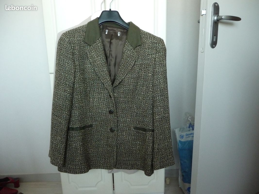 Tailleur en lainage taille 44 (image 1)