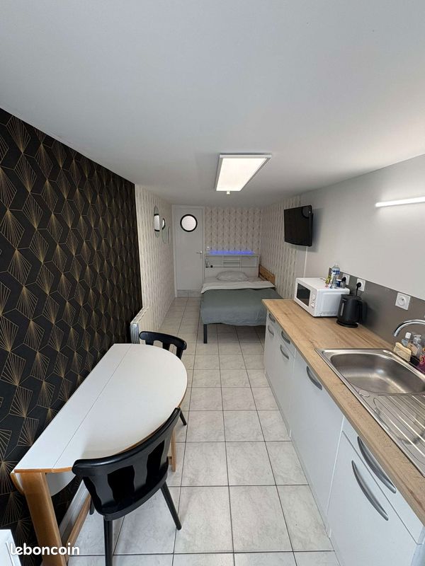 Appartement 2 pièces 15 m² · à Laval · 15 m² · 330 €/mois