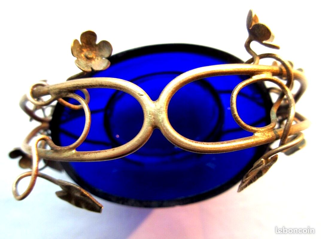 Baguier Napoléon III, Panier vide-poche en verre bleu cobalt, armature laiton (image 9)