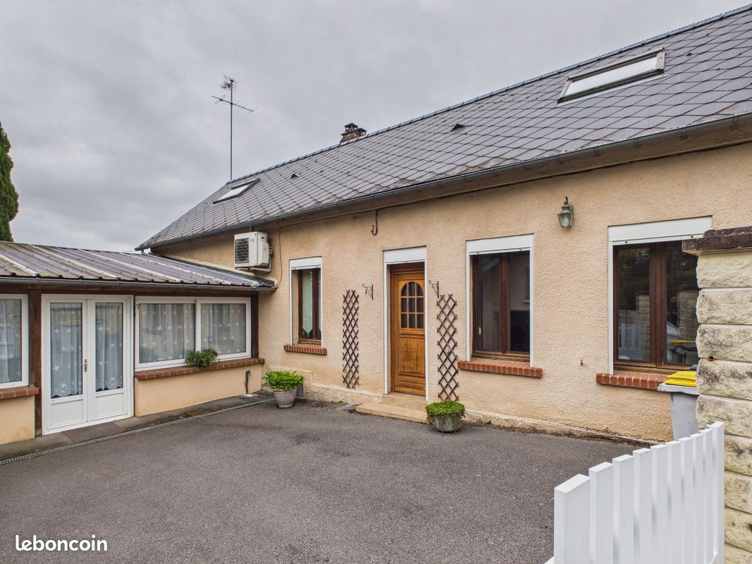 Maison 4 pièces 120 m² · à Vendhuile · 120 m² · 142 000 €