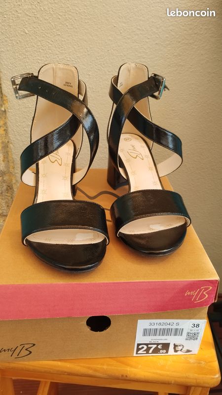 Chaussures d' été féminine (image 1)
