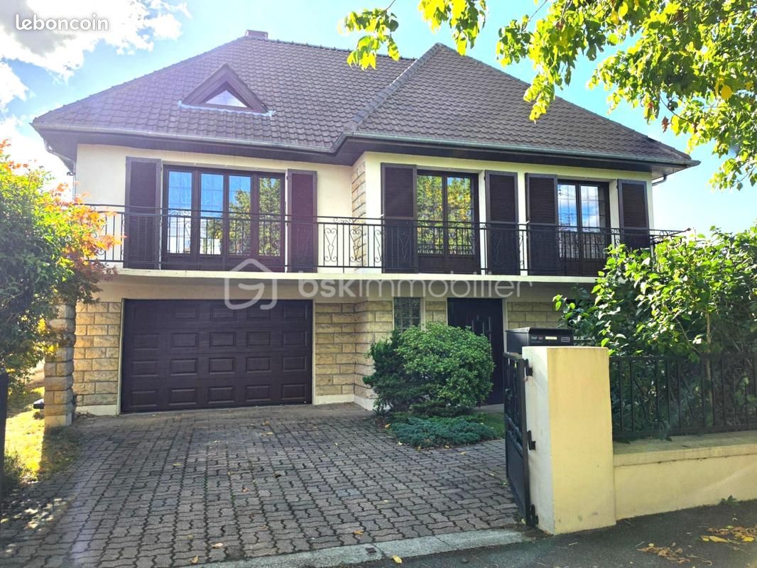 Maison 7 pièces 170 m² · à Courtry · 170 m² · 465 000 €