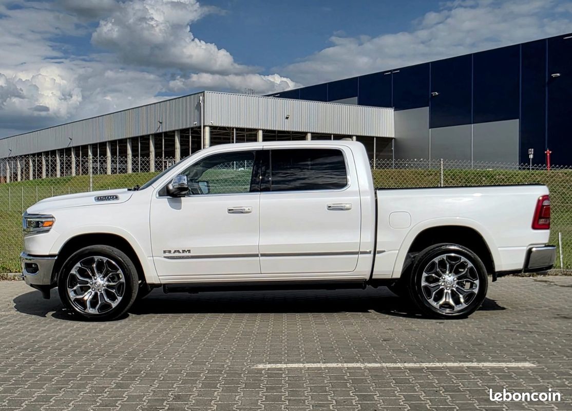 Dodge RAM 1500 Limited Crew Cab 5.7 V8 HEMI 4X4 (image 3)