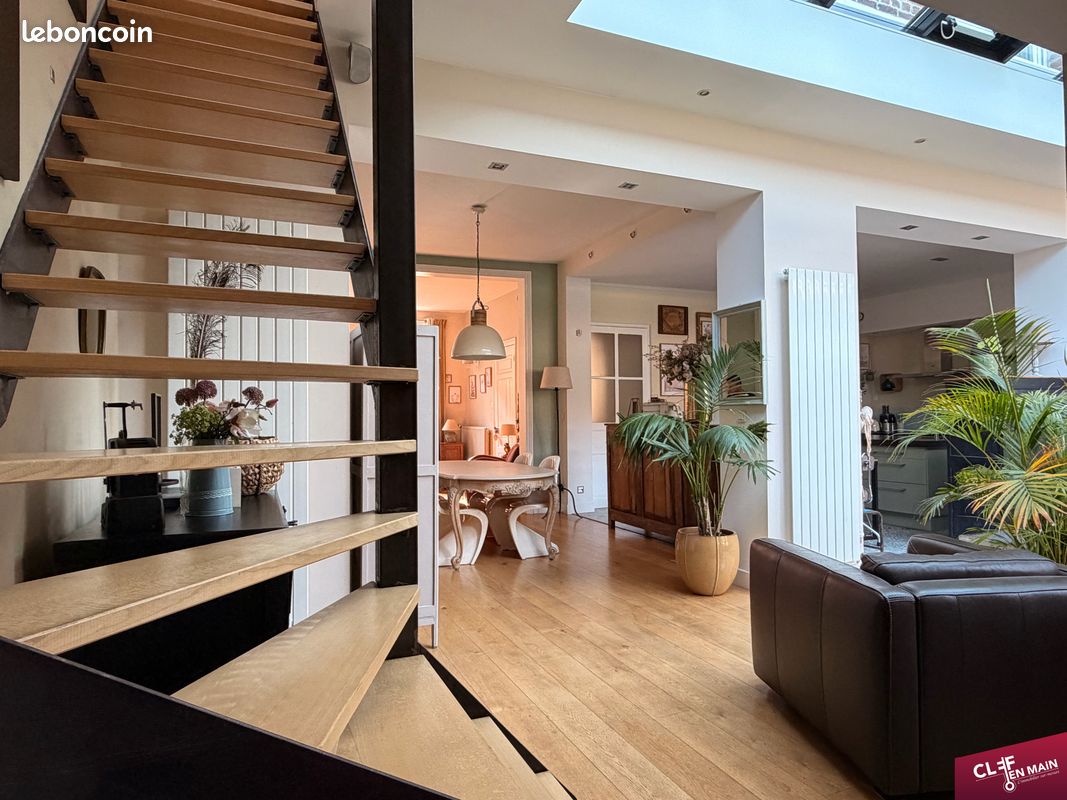 Maison 8 pièces 195 m² · à Steenwerck · 195 m² · 447 000 €