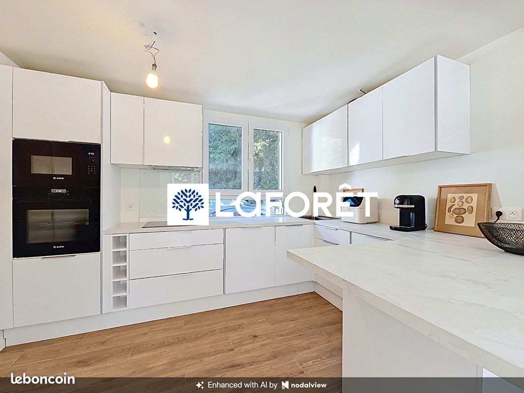 Maison 6 pièces 138 m² · à Crespières · 138 m² · 2 970 €/mois