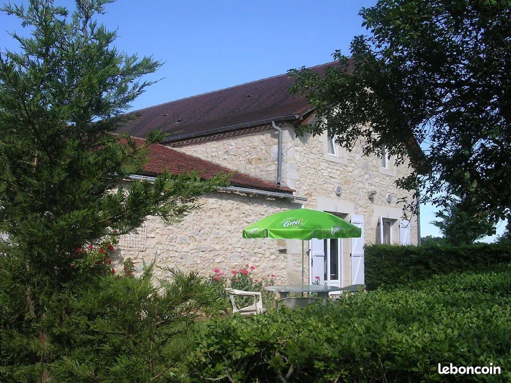 Maison 3 pièces 75 m² · à Thenon · 75 m² · 570 €/mois