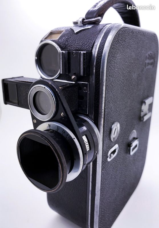 Ancienne caméra mécanique Zeiss ikon Movikon 16 mm avec objectif