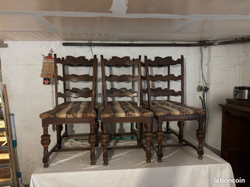 Table en bois massif et 6 chaises sculptées – Style rustique, excellent état - 500 le lot (image 2)