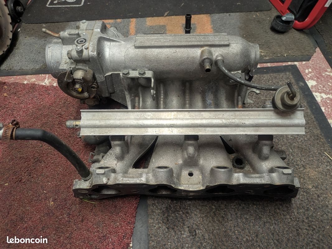 Collecteur d'admission honda D16Z6 (image 1)