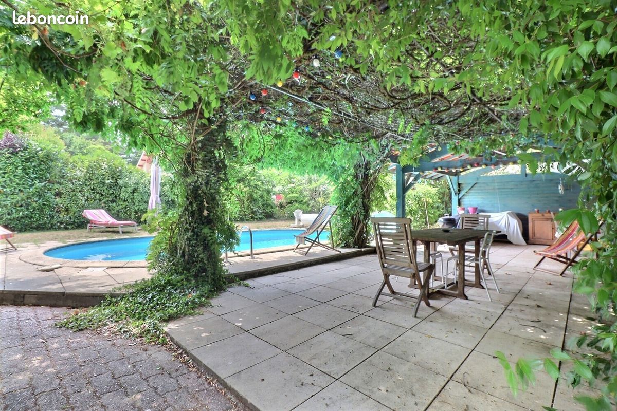Maison 6 pièces 160 m² · à Villenave-d'Ornon · 160 m² · 639 000 €