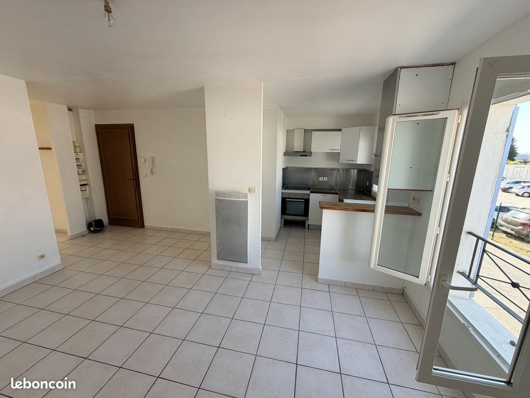 Appartement 3 pièces 47 m² · à Puget-sur-Argens · 47 m² · 817 €