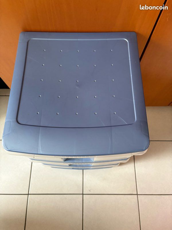 Tour de rangement (image 2)