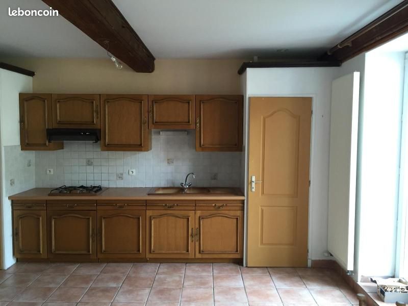 Appartement 4 pièces 103 m² · à Saint-Laurent-sur-Saône · 103 m² · 635 €/mois