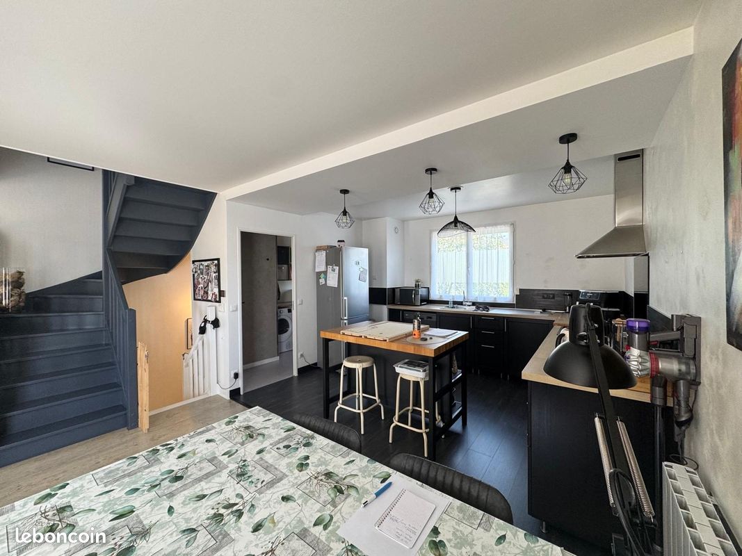 Maison 4 pièces 92 m² · à Savigny-le-Temple · 92 m² · 289 500 €