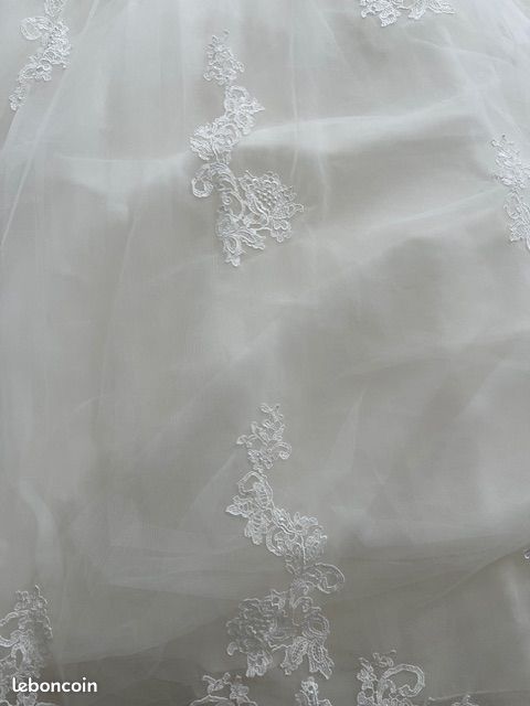 Robe de mariée + jupon + voile (image 14)