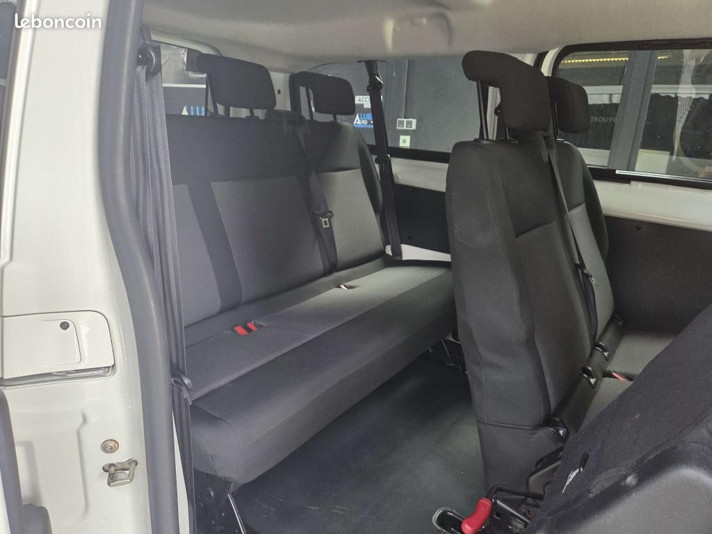 TOYOTA PROACE 1.5 120 D-4D - (RC22) Combi Long Dynamic / TVA Récupérable (image 12)