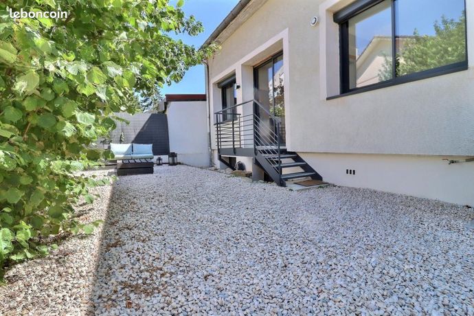 Maison de ville 4 pièces 93 m² — 11