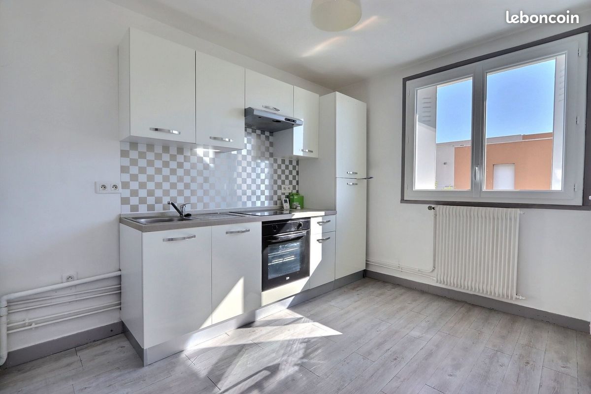 Appartement 3 pièces 78 m² · à Clermont-Ferrand · 78 m² · 655 €/mois