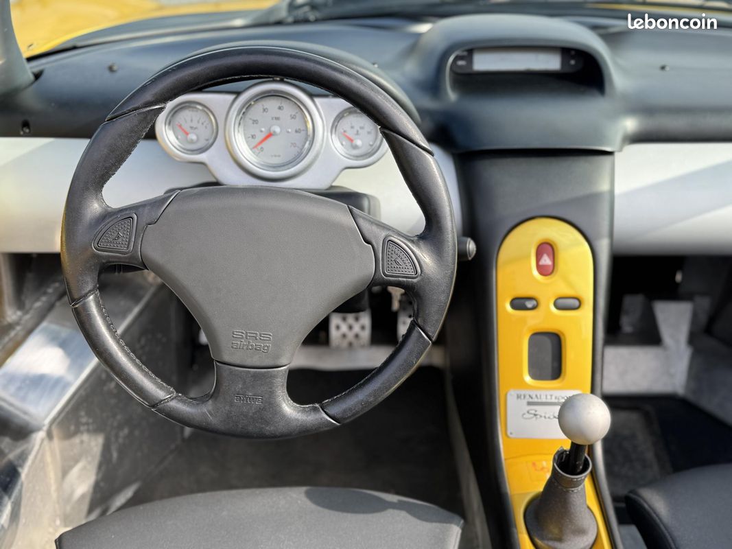 RENAULT SPIDER NEUF Seulement 154 KM  - COLLECTOR - PARE BRISE (image 9)
