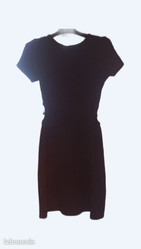 Robe noire (image 1)