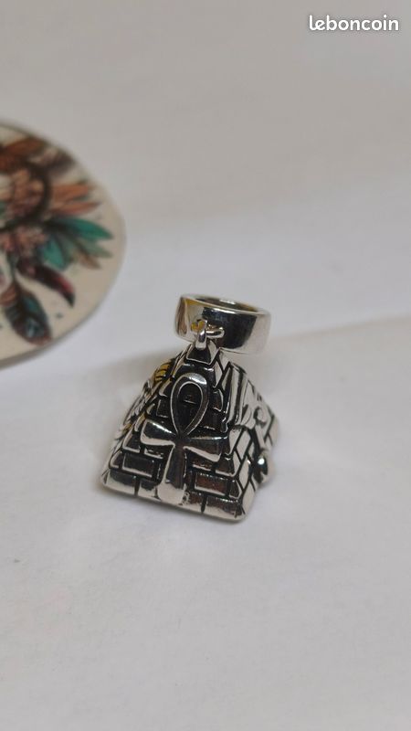 Charm Egypte pyramide (image 6)