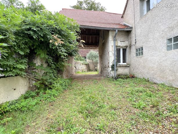 Propriété 4 pièces 77 m²