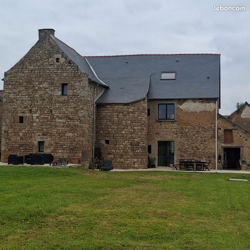 Maison 8 pièces 280 m² · à Tinténiac · 280 m² · 650 000 €