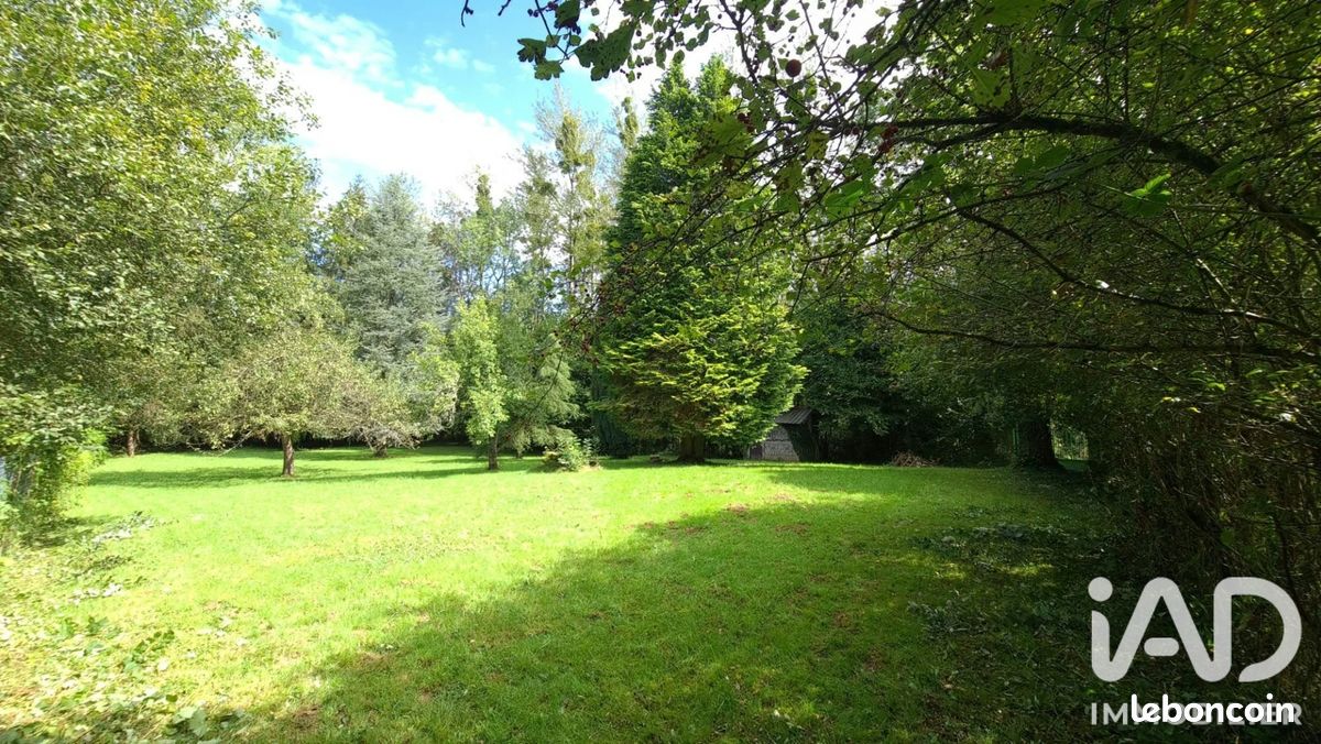 Terrain 2200 m² · à Charleville-Mézières · 2 200 m² · 30 000 €