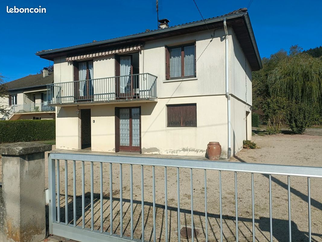 Maison 6 pièces 94 m² · à Chauffailles · 94 m² · 110 000 €