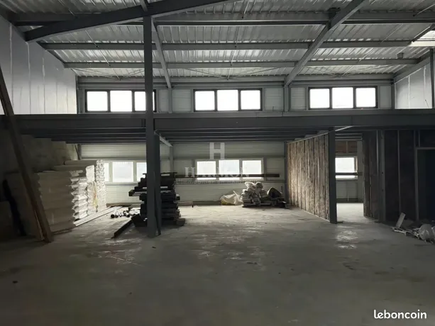 Annonce location Local commercial montussan