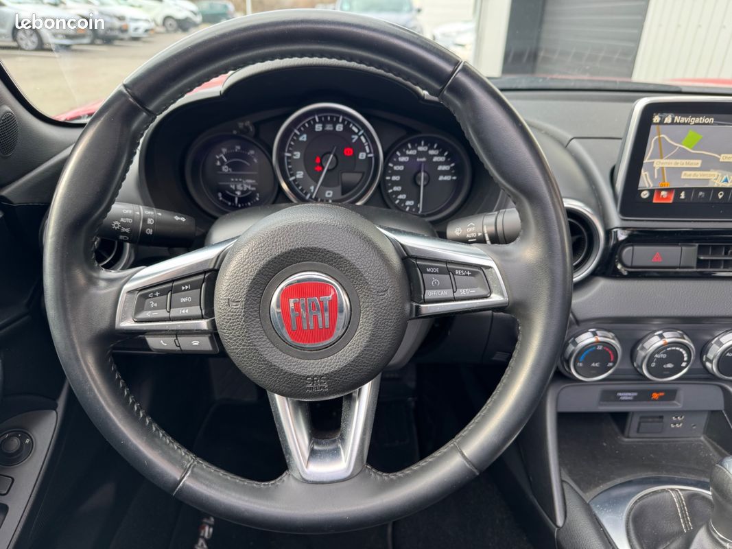 FIAT 124 SPIDER 1.4L MULTIAIR 140CH LUSSO PLUS / CAMERA DE RECUL + GPS + INTERIEUR CUIr (image 15)