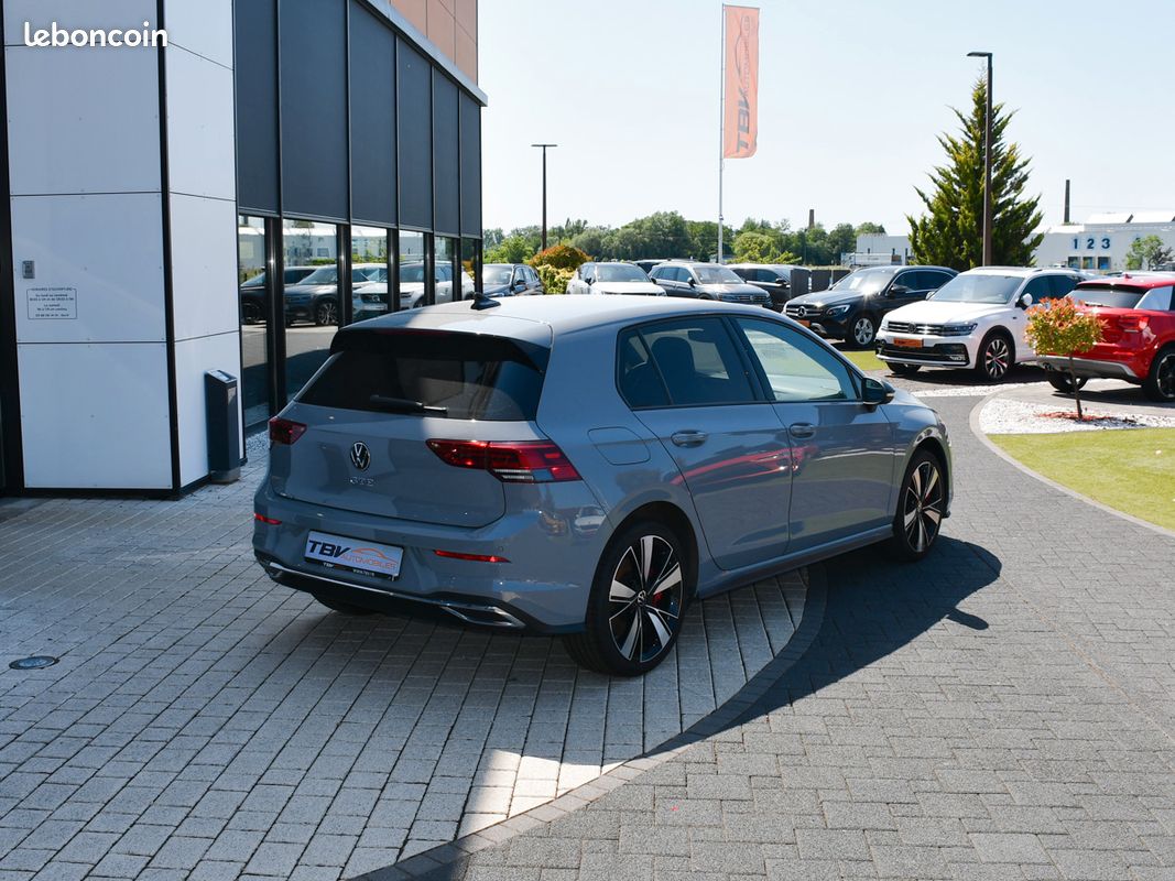 Volkswagen GOLF VIII EHYBRID 245 GTE GPS CARPLAY CAMERA ACC FRONT ASSIST LANE ASSIST FULL LED JA 18 (image 3)