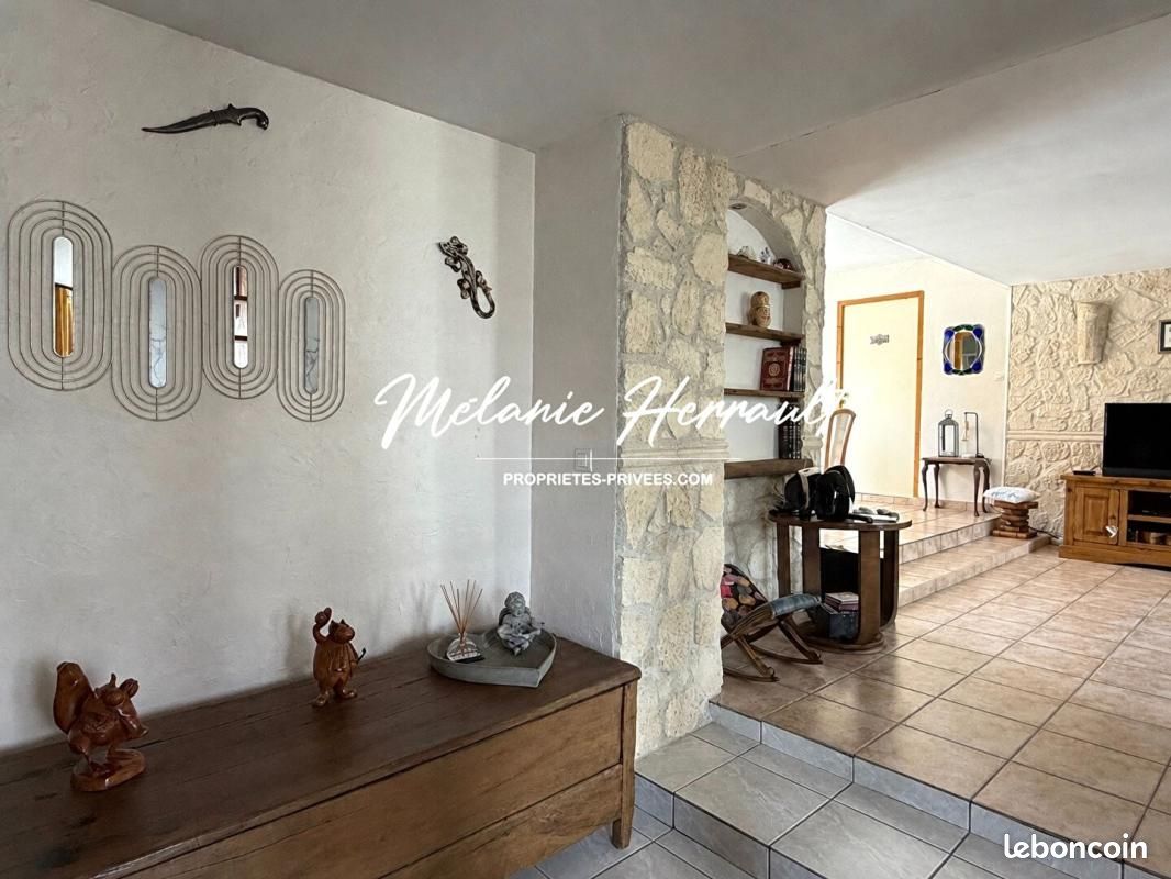 Maison 5 pièces 116 m² · à Brette-les-Pins · 116 m² · 237 000 €