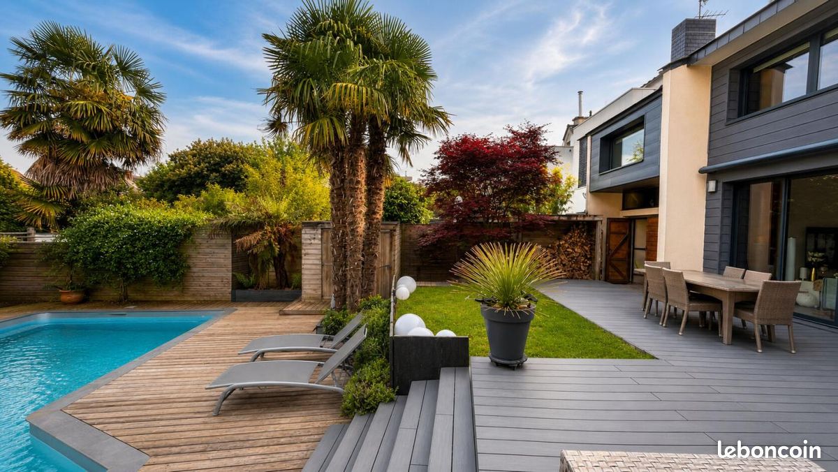 Maison 7 pièces 180 m² · à Rennes · 180 m² · 1 050 000 €