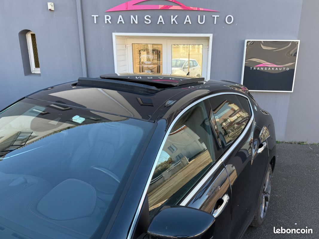 MASERATI LEVANTE 3.0 V6 Bi-Turbo 350 Q4 GranSport (image 9)