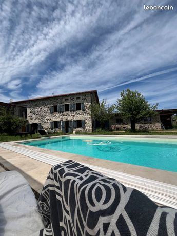 Ancienne ferme rénovée avec piscine