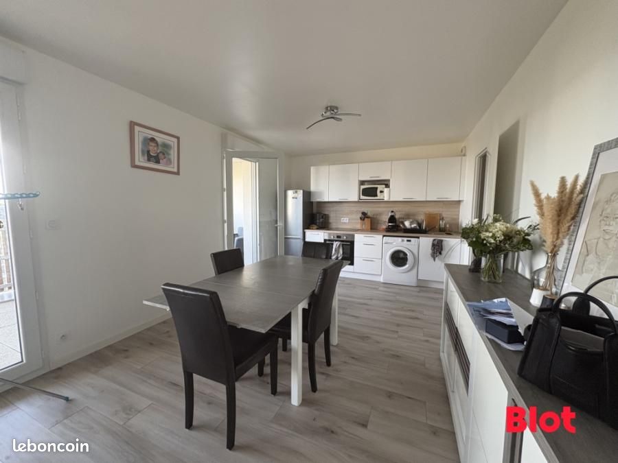 Appartement 4 pièces 83 m² · à Chartres-de-Bretagne · 83 m² · 1 078 €/mois