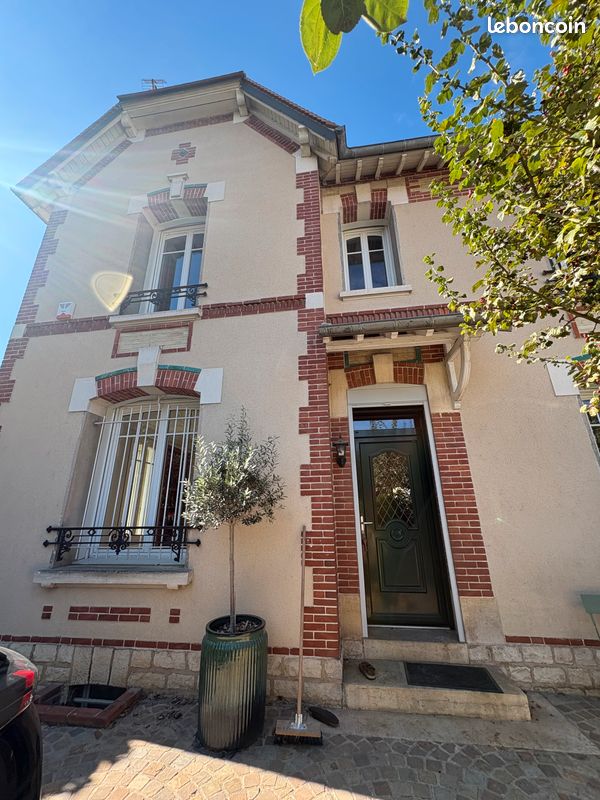 Maison 5 pièces 210 m² · à Auxerre · 210 m² · 490 000 €