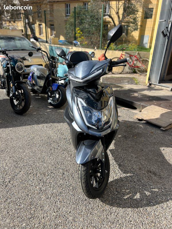 Scooter LEO50 Eco (image 1)